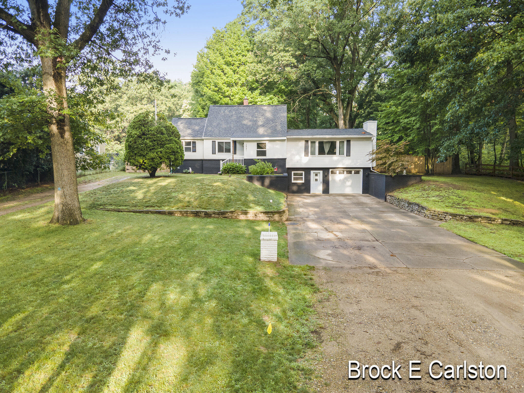 2881 Debaker Road Muskegon, MI 49444 - Photo 43 of 55 046_dji_0192