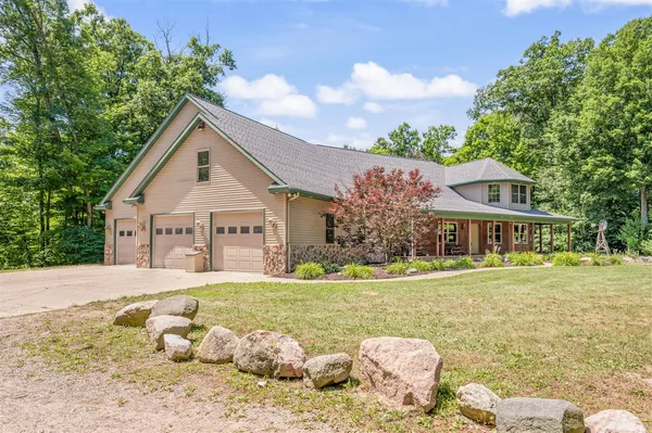 $625,000 | 10810 Ingersoll Drive, Howard City, MI 49329