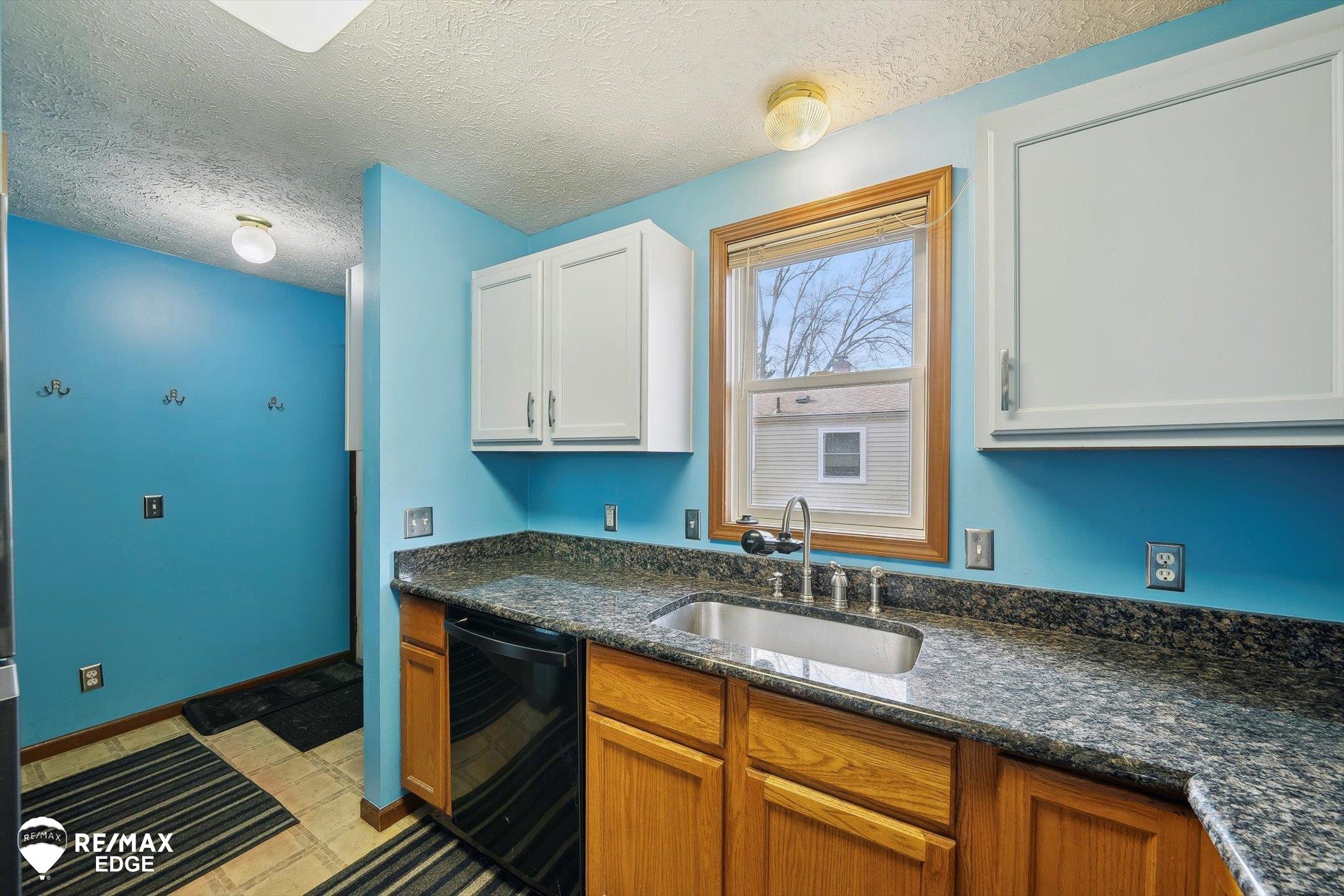 17964 Reed Street Melvindale, MI 48122 - Photo 20 of 41 50168636-af9722d0-bfb3-439b-bce1-5768c8e242df.JPG