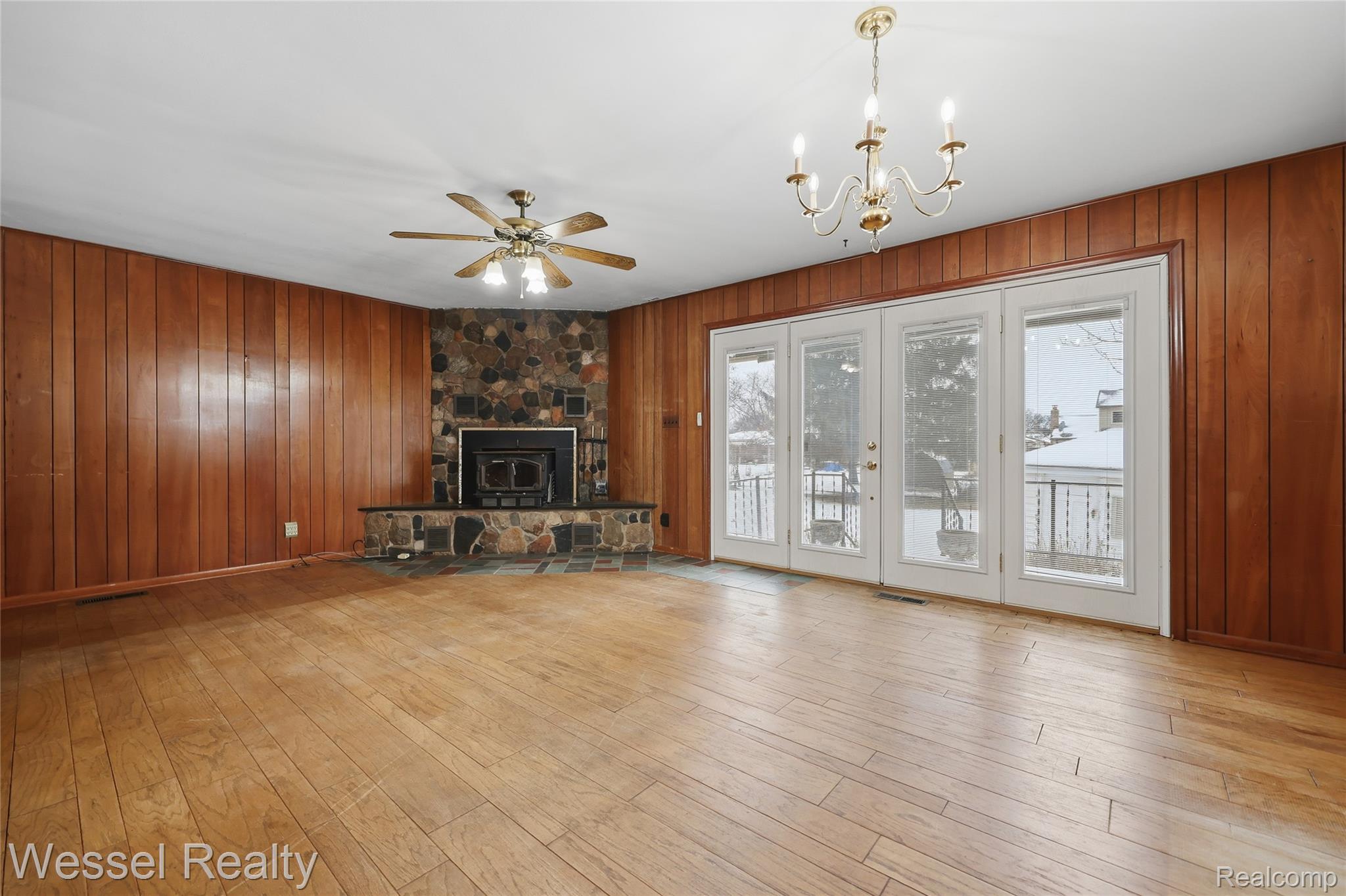 28771 Bunert Road Warren, MI 48088 - Photo 15 of 43 bunert-15.jpg