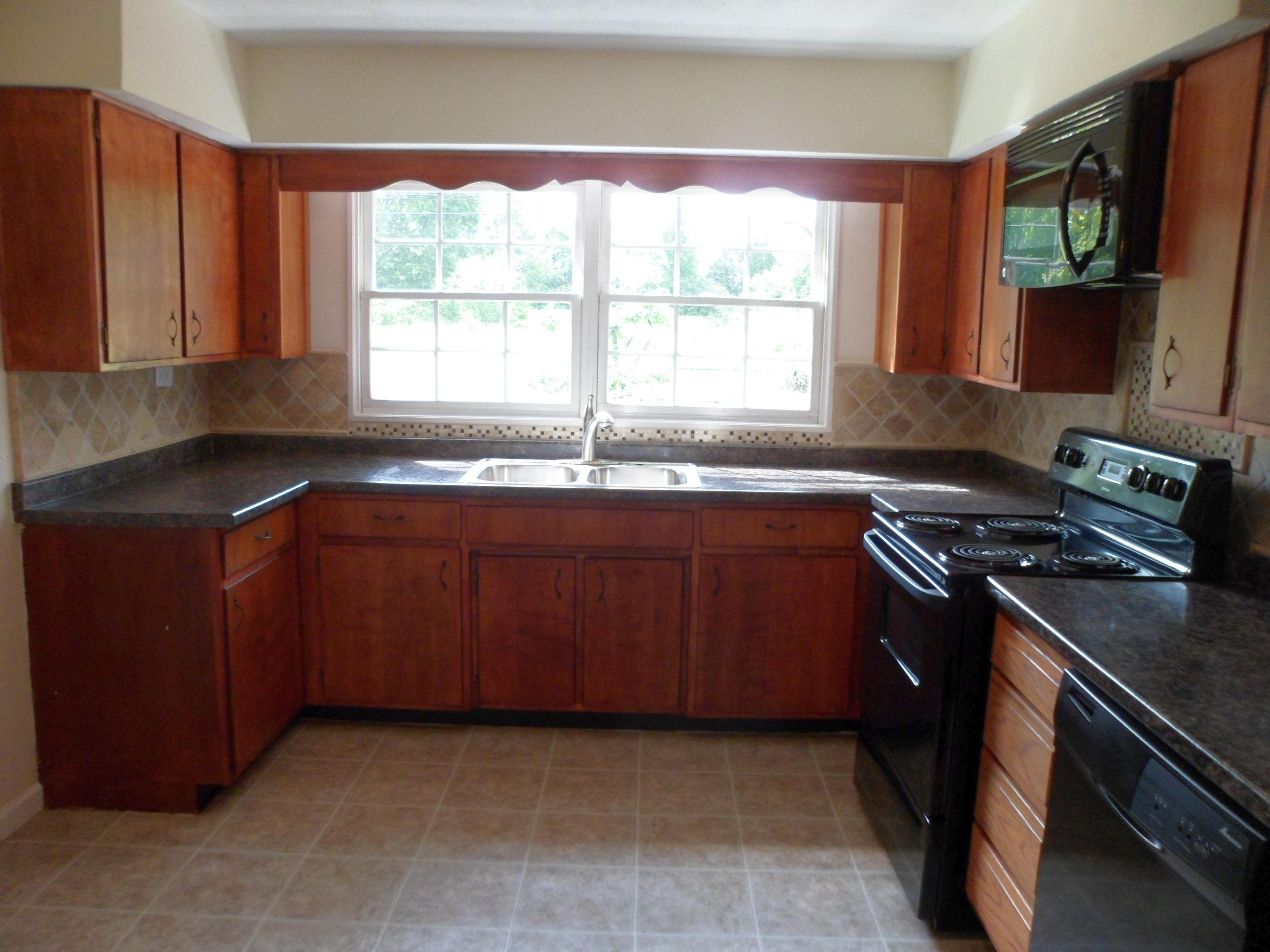 6723 Ridgeview Road Knoxville, TN 37918 - Photo 12 of 40 Kitchen 2