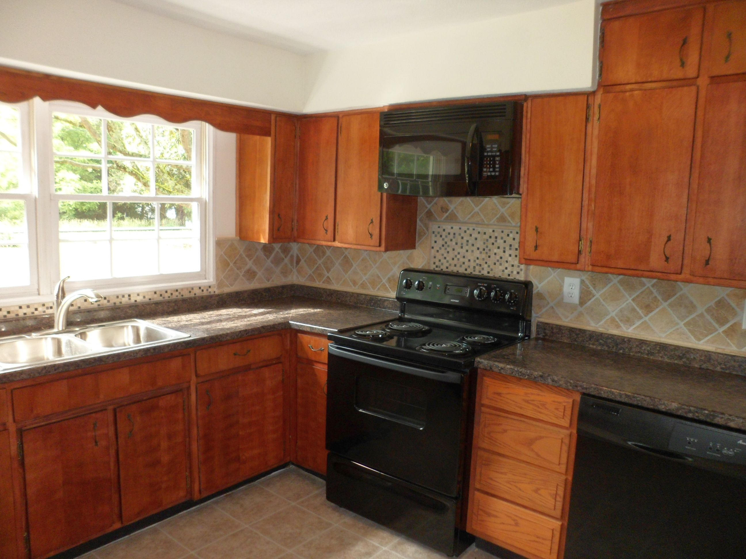 6723 Ridgeview Road Knoxville, TN 37918 - Photo 13 of 40 Kitchen