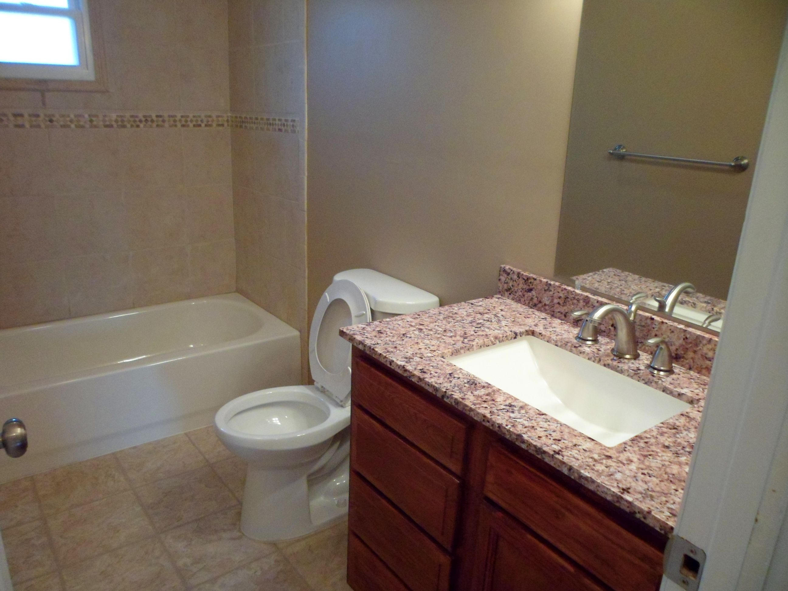 6723 Ridgeview Road Knoxville, TN 37918 - Photo 22 of 40 Bath on Main 2