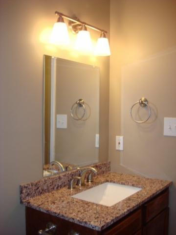 6723 Ridgeview Road Knoxville, TN 37918 - Photo 24 of 40 Bathroom on Main 3