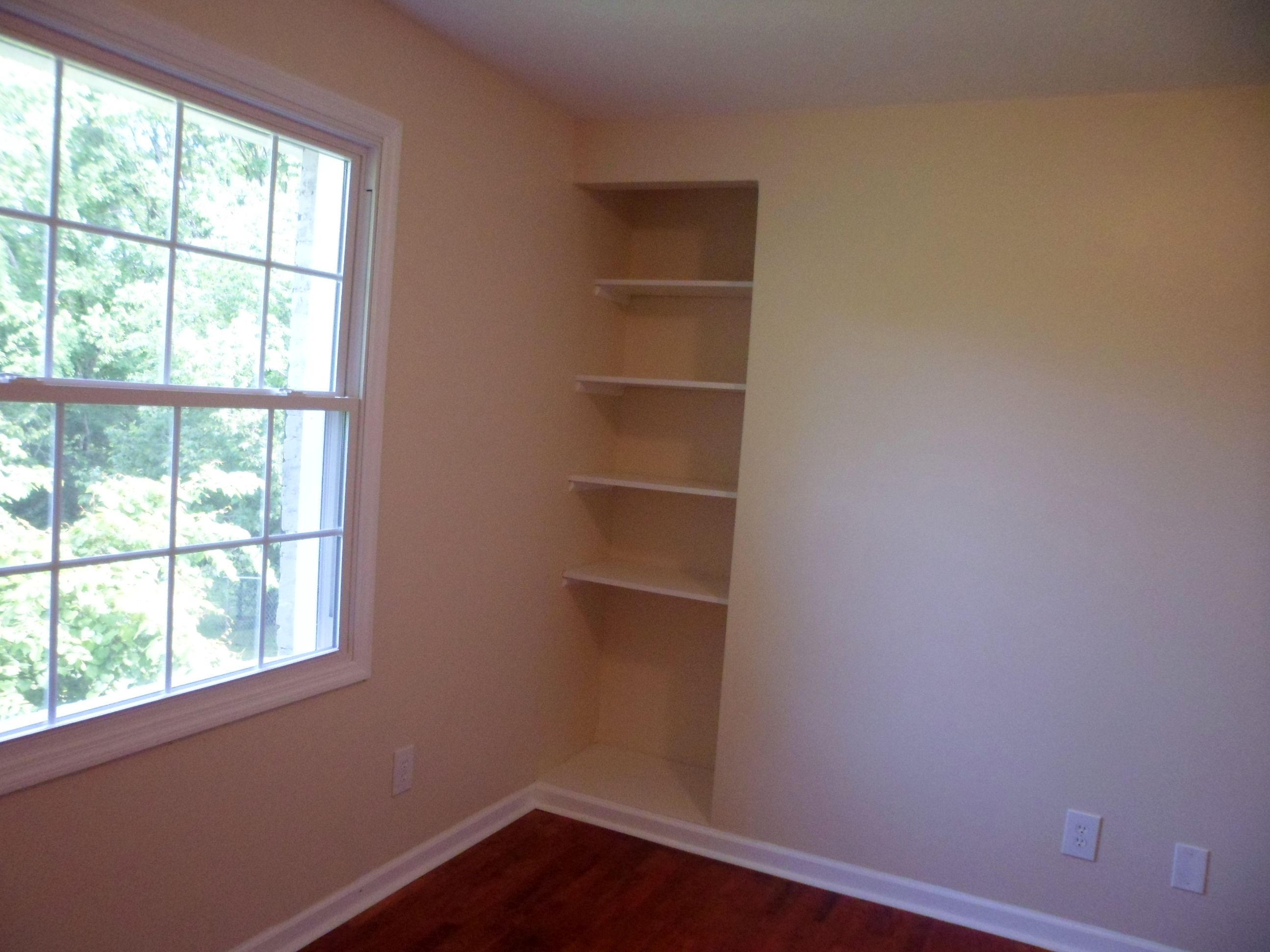 6723 Ridgeview Road Knoxville, TN 37918 - Photo 30 of 40 Bedroom 2 Extra Storage