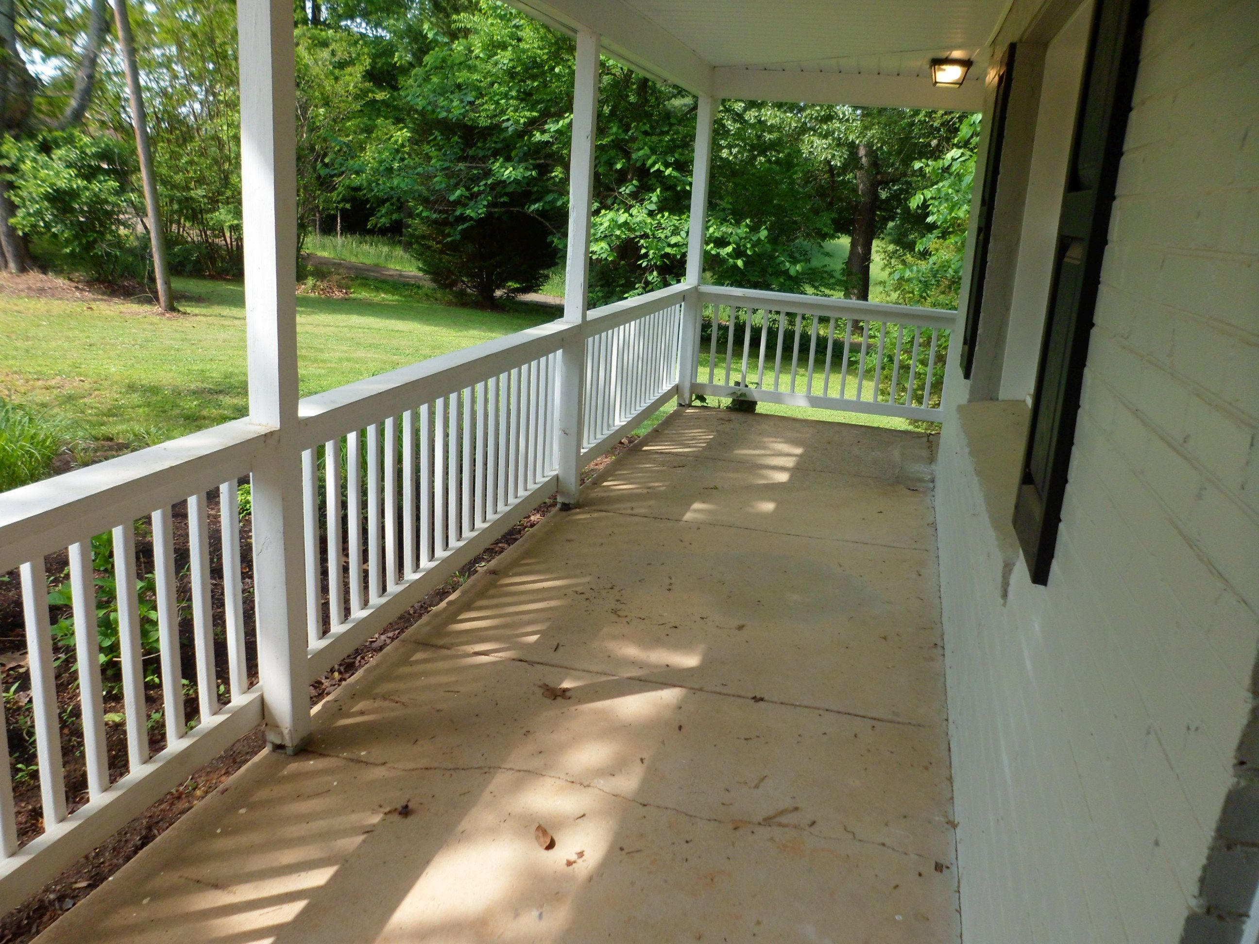 6723 Ridgeview Road Knoxville, TN 37918 - Photo 4 of 40 Front Porch