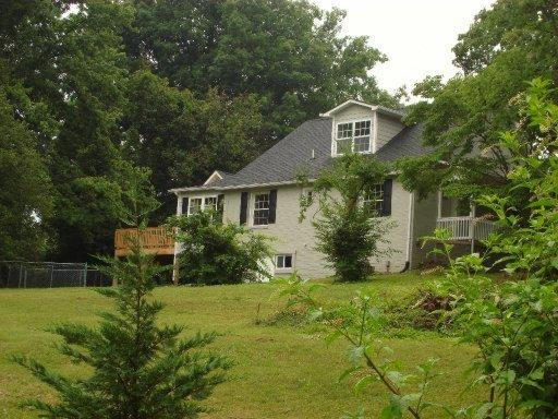 6723 Ridgeview Road Knoxville, TN 37918 - Photo 39 of 40 Back of House