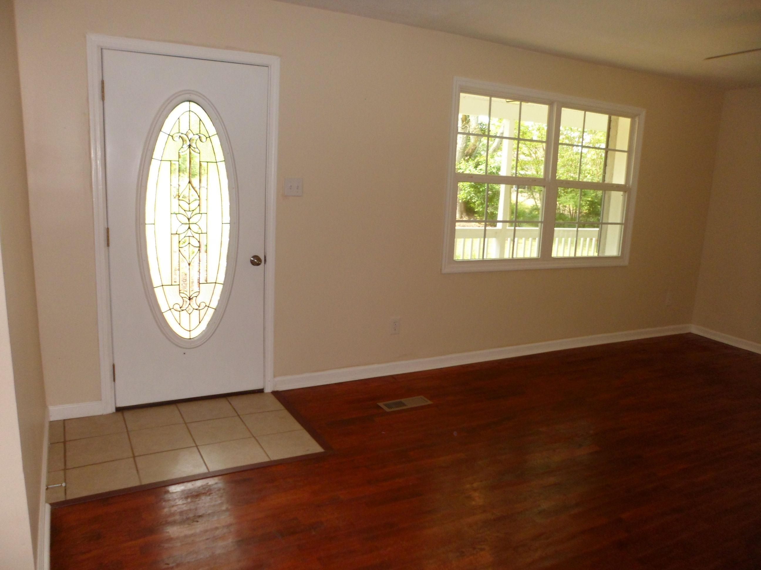6723 Ridgeview Road Knoxville, TN 37918 - Photo 5 of 40 Front Entry Interior