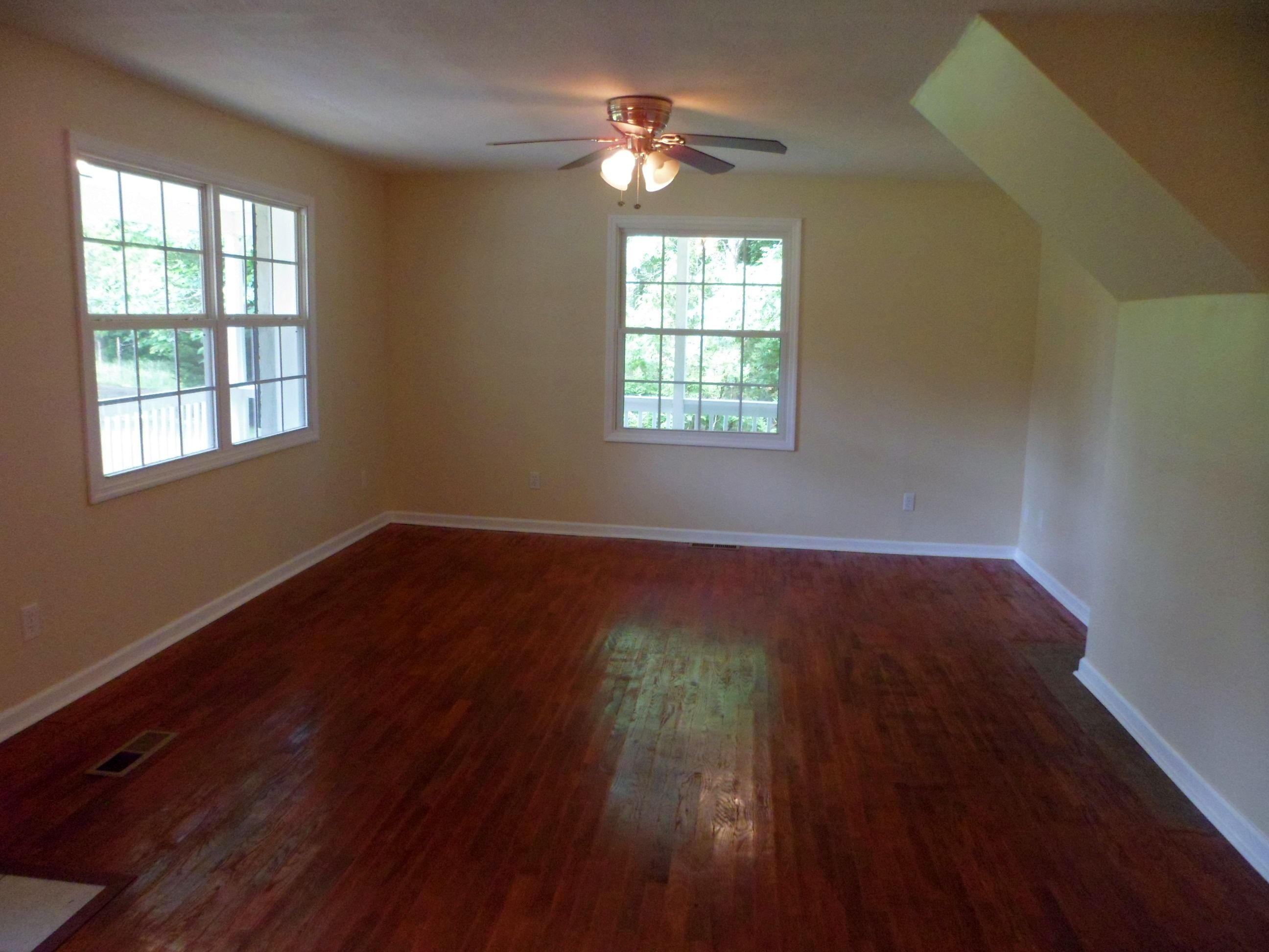 6723 Ridgeview Road Knoxville, TN 37918 - Photo 8 of 40 Family Room