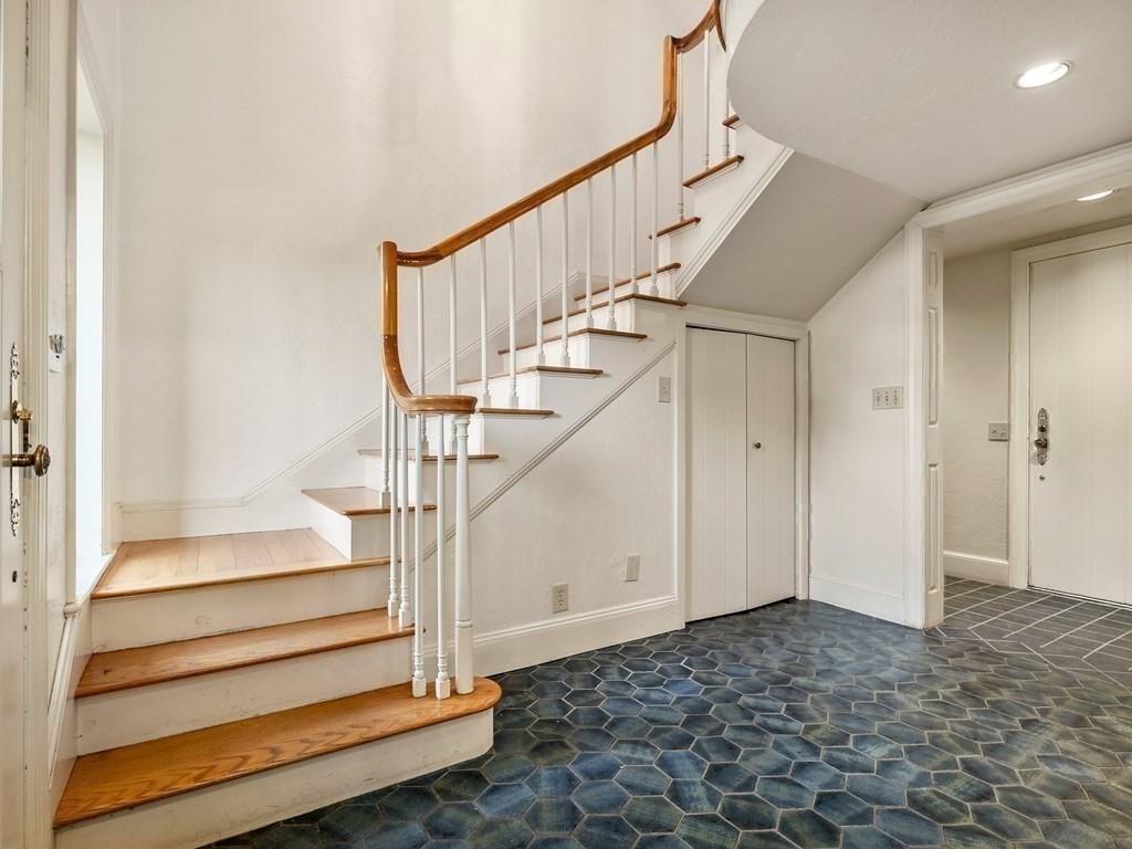 12 Jefferson Road Westborough, MA 01581 - Photo 17 of 41 Gallery Image 17