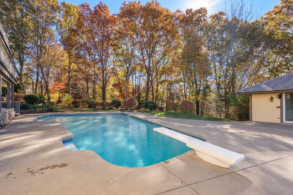 12 Jefferson Road Westborough, MA 01581 - Photo 36 of 41 Gallery Image 36