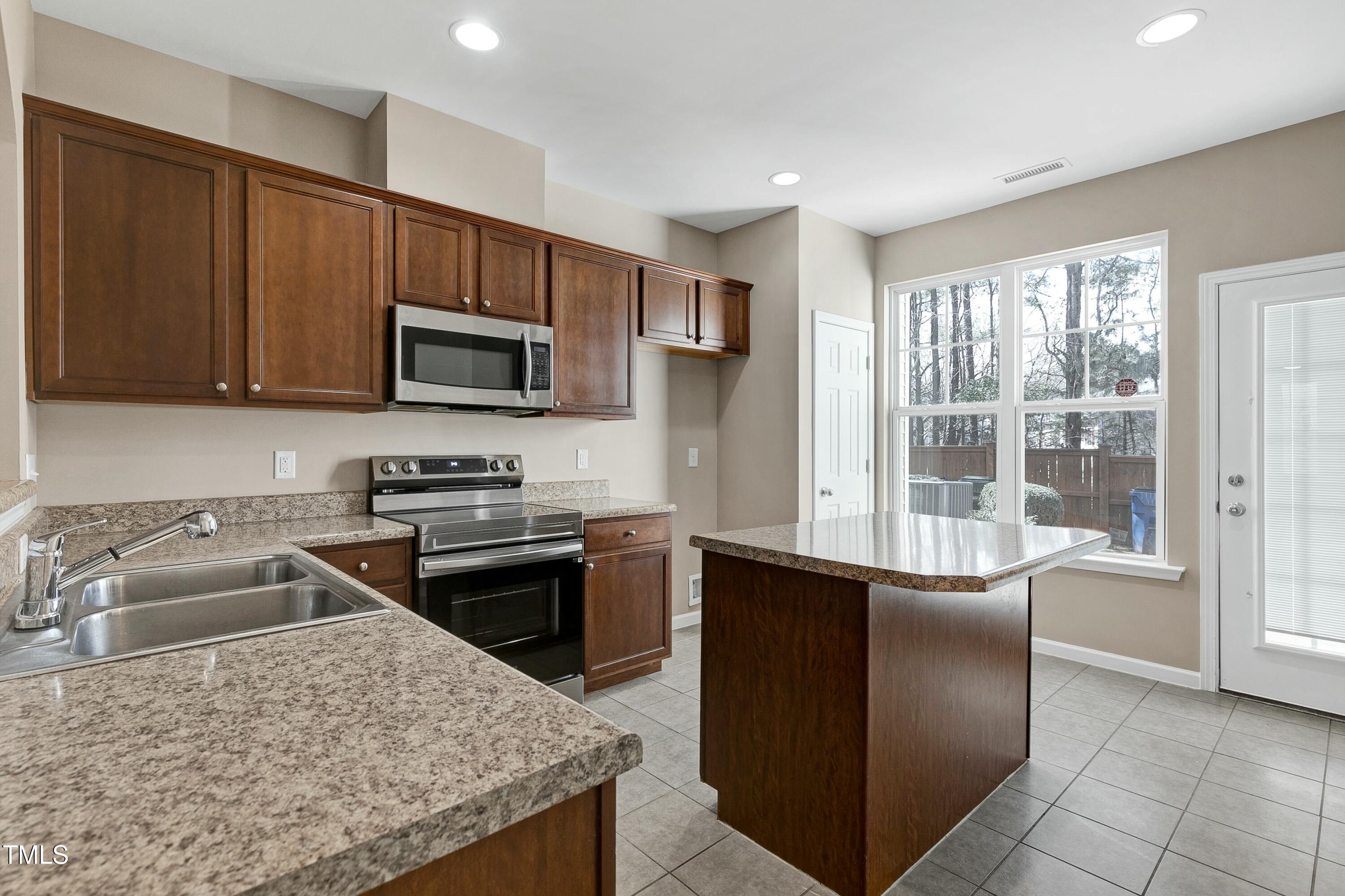 2972 Berkeley Springs Place Raleigh, NC 27616 - Photo 3 of 21 tempImage0yb0Ro