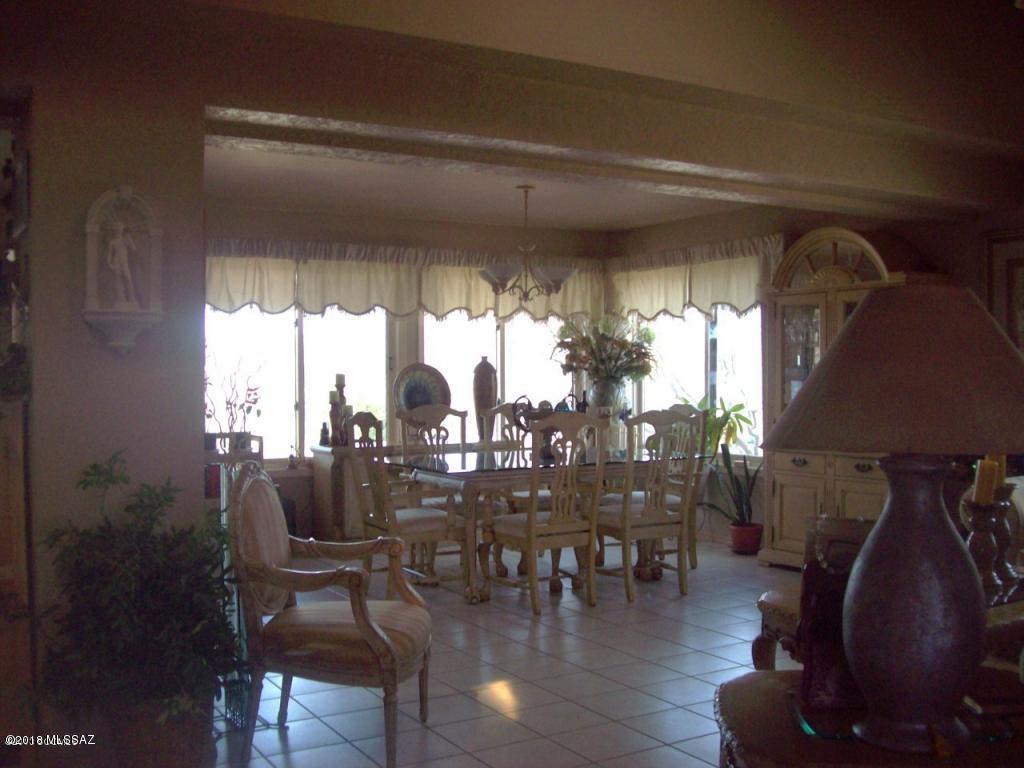 84 Paraiso Court Rio Rico, AZ 85648 - Photo 6 of 18 Gallery Image 6