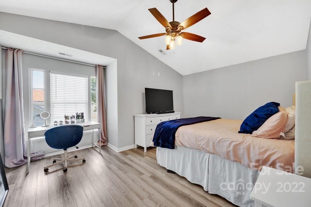 1829 Misty Vale Road Charlotte, NC 28214 - Photo 16 of 22 Gallery Image 16