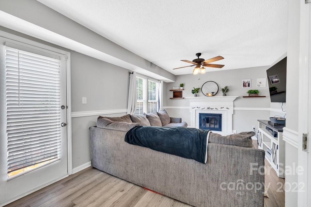 1829 Misty Vale Road Charlotte, NC 28214 - Photo 5 of 22 Gallery Image 5