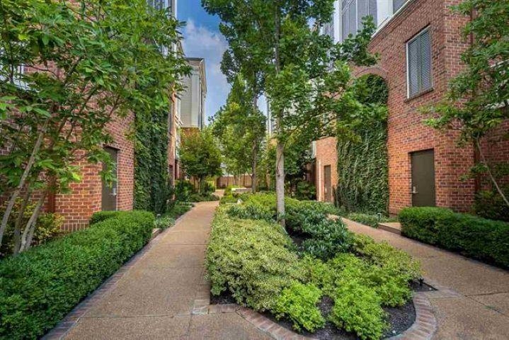597 Lexington Road, Unit 404 Memphis, TN 38157 - Photo 1 of 1 Surrounding community