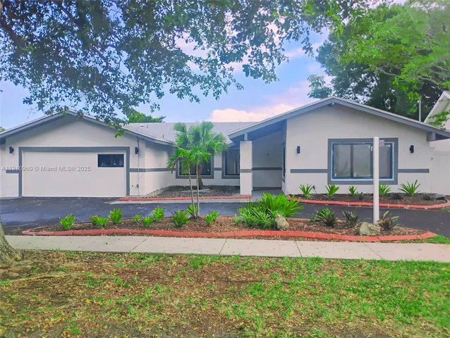 $6,000 | 20615 Northeast 9th Court, Miami, FL 33179