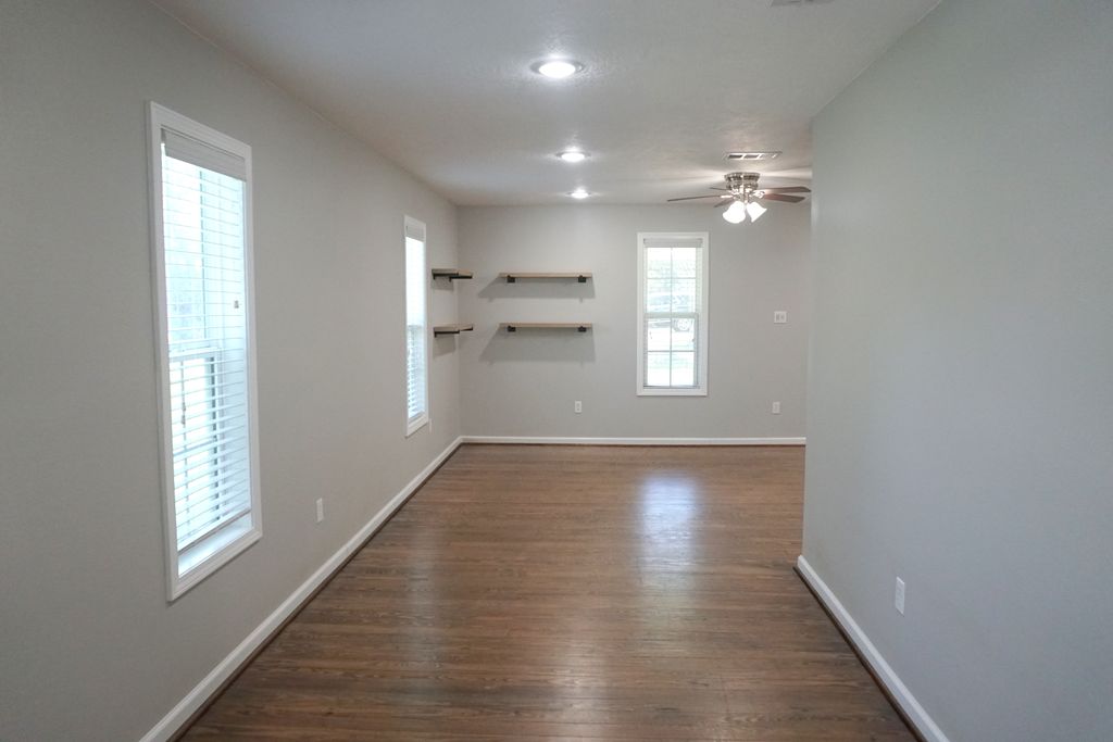 2329 North Berlin Road Brenham, TX 77833 - Photo 5 of 29 Gallery Image 5