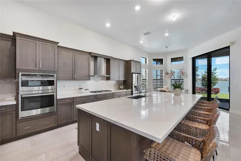 $1,649,999 | 8950 West Parkland Bay Trail, Parkland, FL 33076