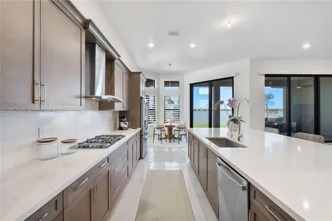 $1,649,999 | 8950 West Parkland Bay Trail, Parkland, FL 33076