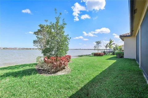 $1,649,999 | 8950 West Parkland Bay Trail, Parkland, FL 33076