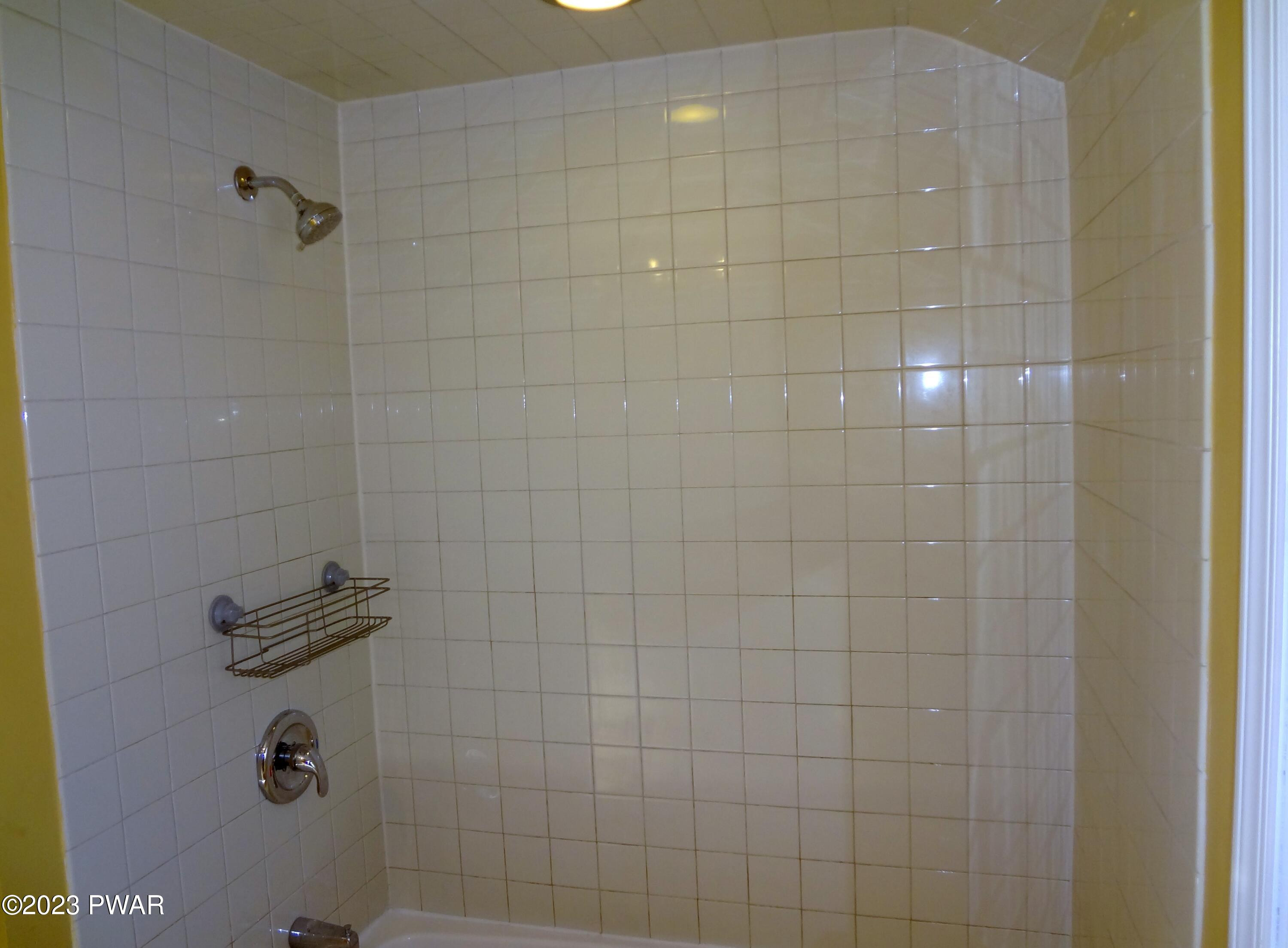 101 Cold Spring Lane Greentown, PA 18426 - Photo 21 of 43