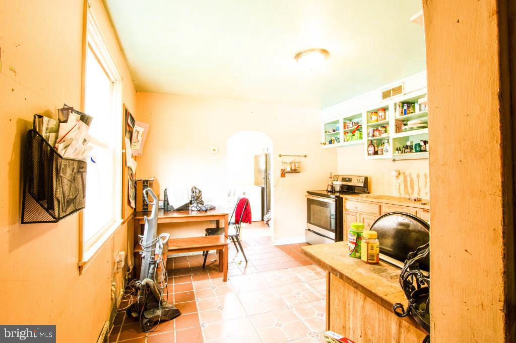719 Wampler Road Baltimore, MD 21220 - Photo 8 of 18