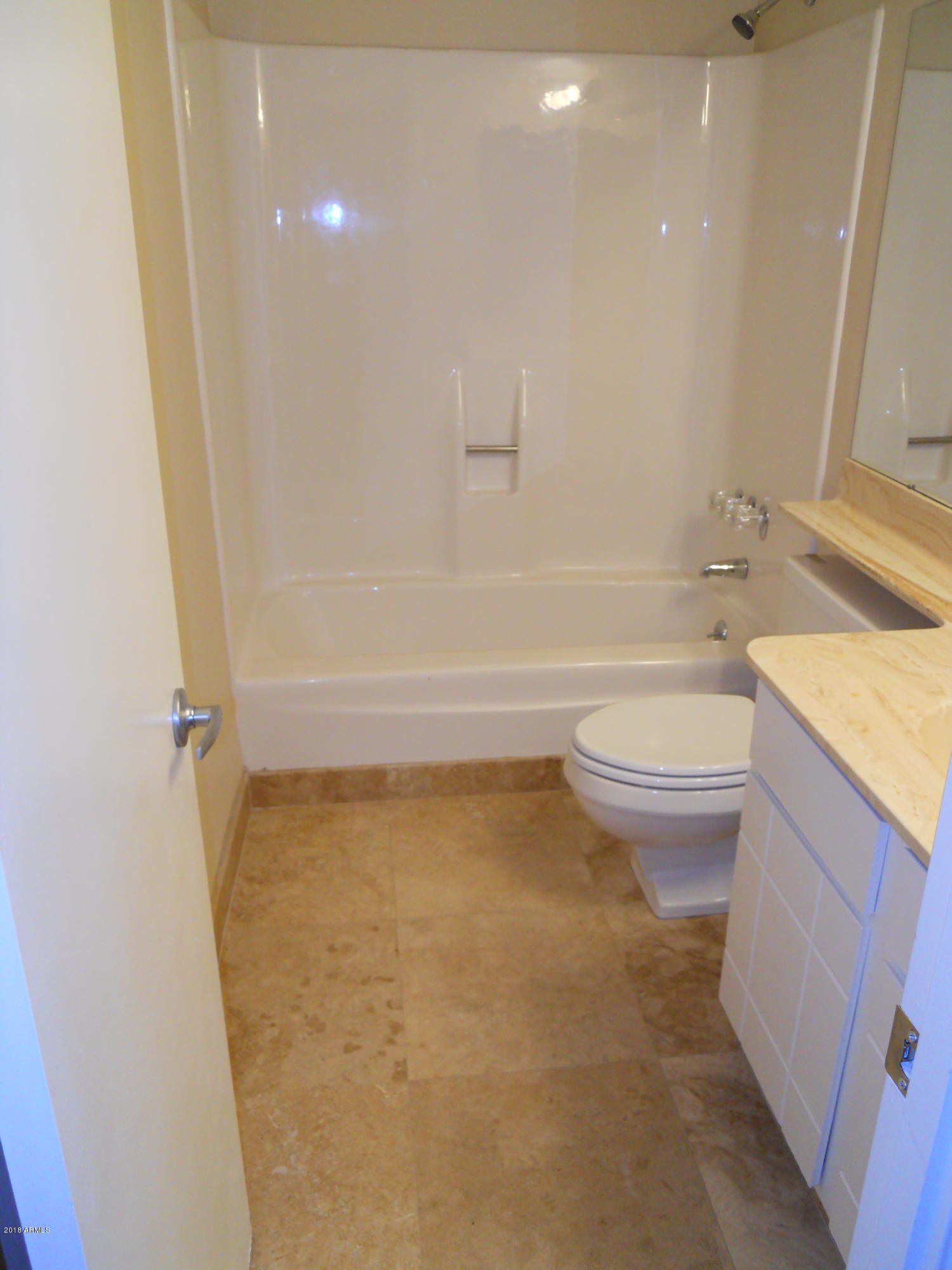 4201 East Camelback Road, Unit 92 Phoenix, AZ 85018 - Photo 10 of 15 Phoenix Condo Rental 5-20-2010 3-01-36 P
