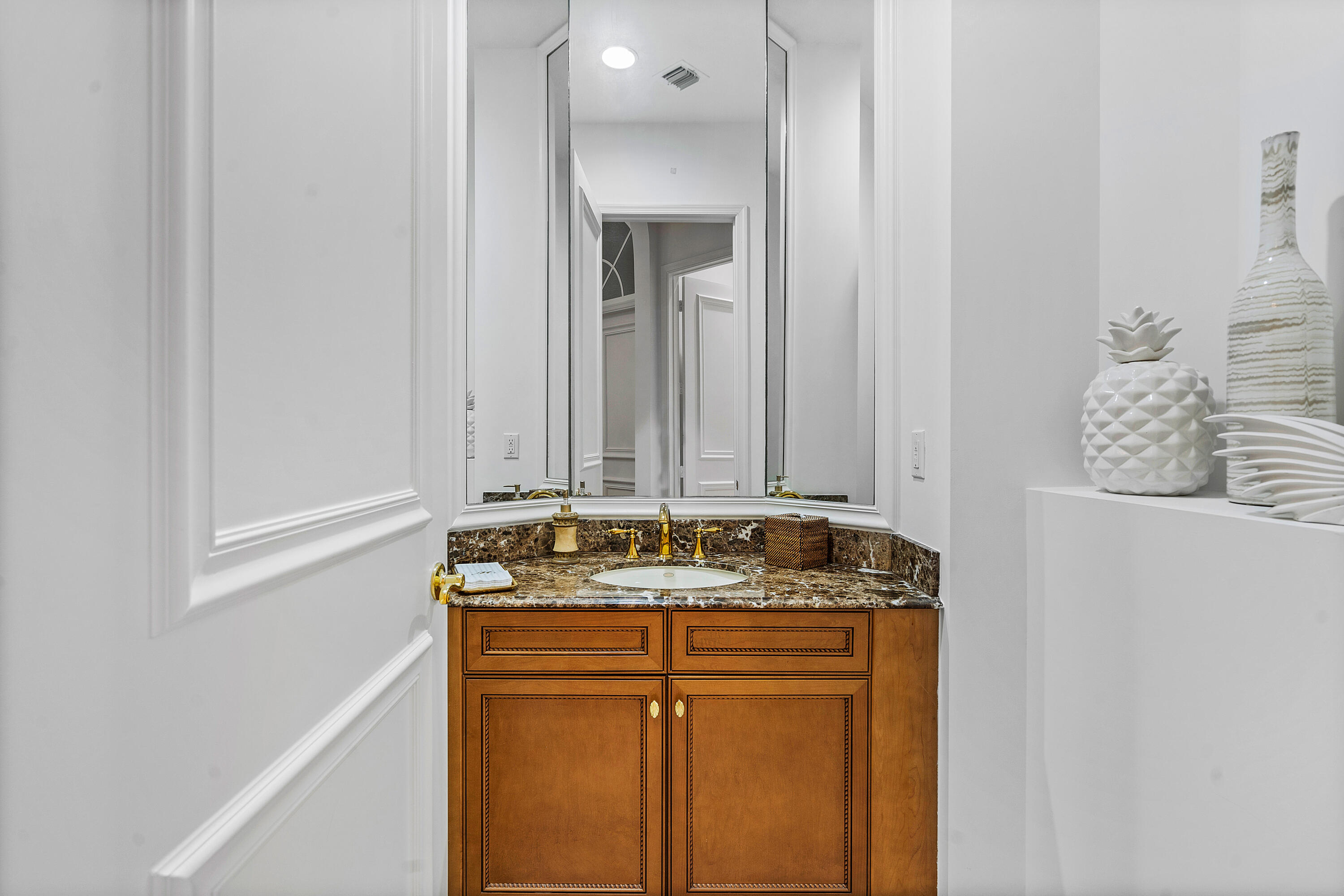 17881 Villa Club Way Boca Raton, FL 33496 - Photo 31 of 88 Powder Room