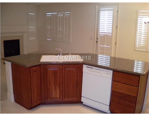 205 Short Ruff Way Las Vegas, NV 89148 - Photo 3 of 10 Kitchen.