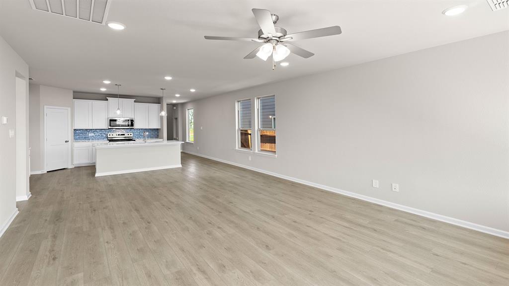 8713 Lone Star Lane Pilot Point, TX 76258 - Photo 12 of 25 Holbrook ll Floorplan 7