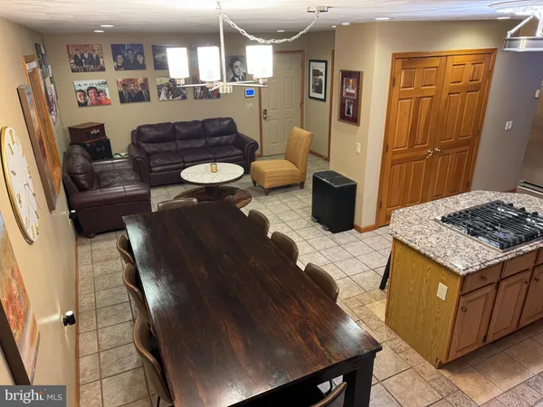 $525,000 | 312 Donna's Way, Exeter, PA 18643