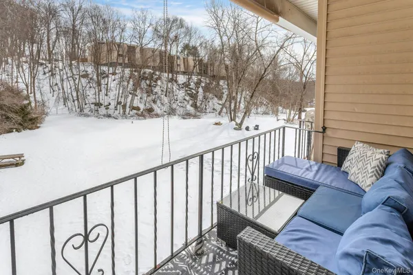 $225,000 | 417 Fox Run Lane, Carmel, NY 10512