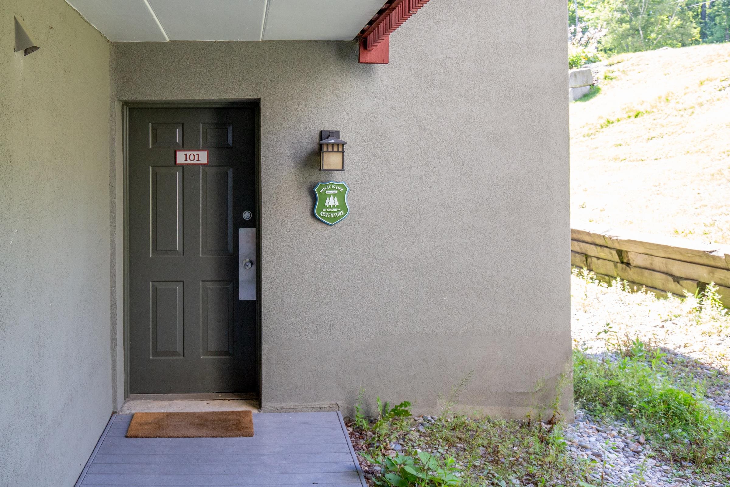 281 Falls Brook Road, Unit C101 Killington, VT 05751 - Photo 4 of 30 Gallery Image 4