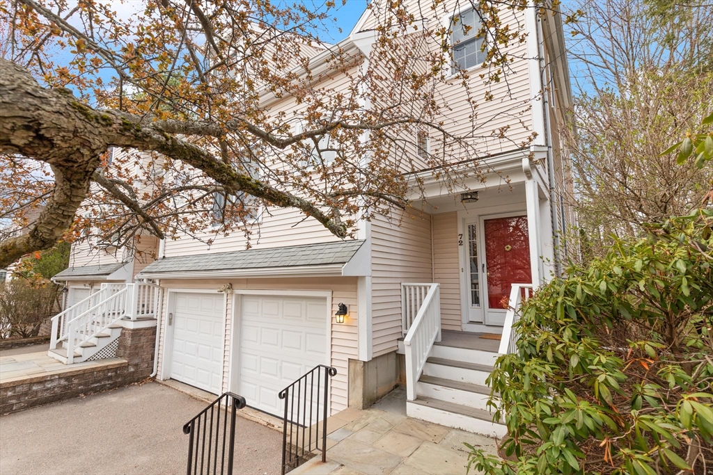72 Putnam Street, Unit 72 Needham, MA 02494 - Photo 2 of 38