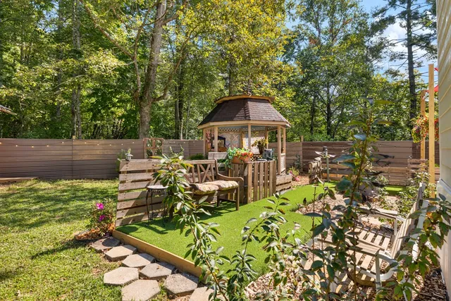 $210,000 | 220 Mountain Laurel Drive, Hayesville, NC 28904