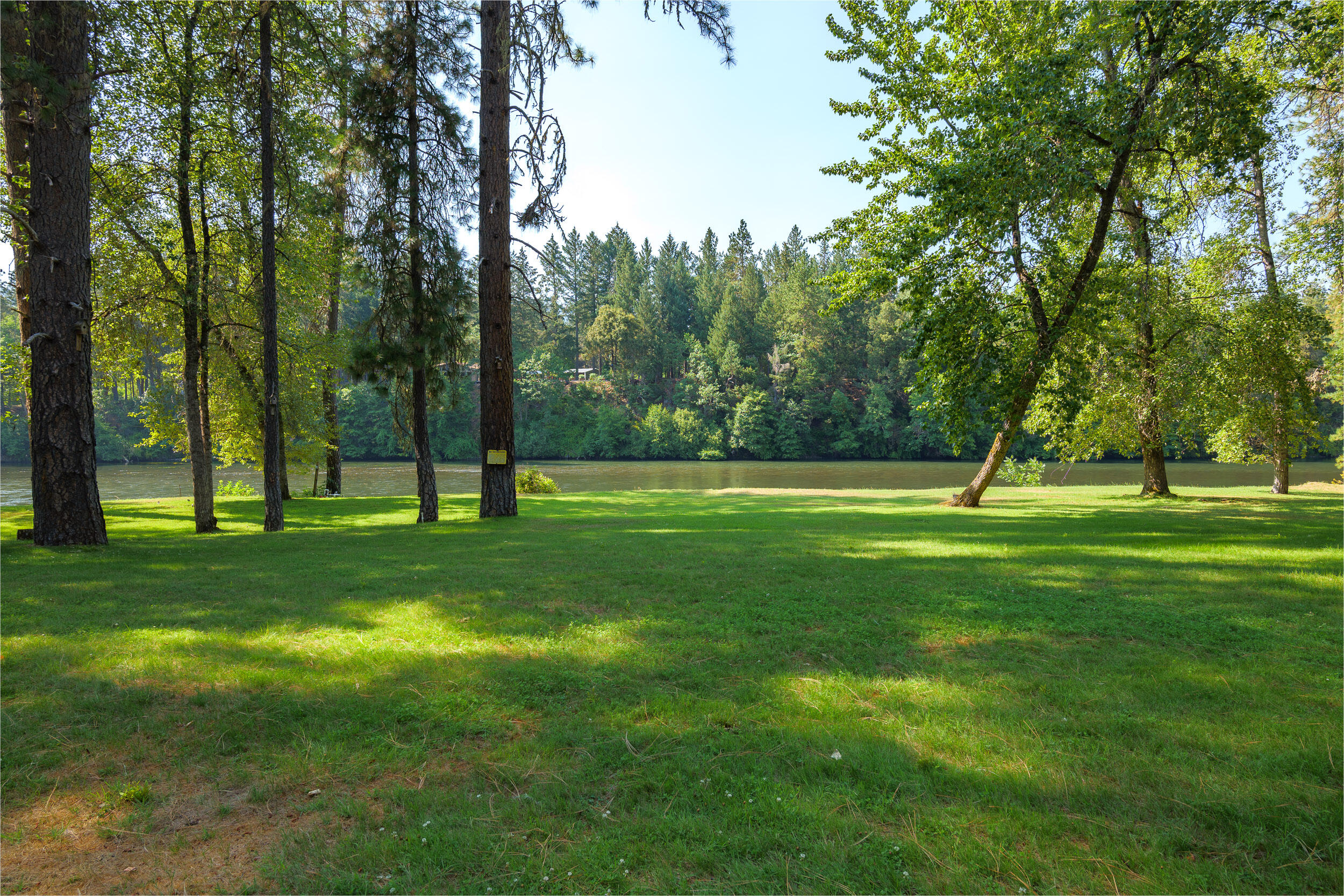 2392 Gunnell Road Grants Pass, OR 97526 - Photo 17 of 30 017