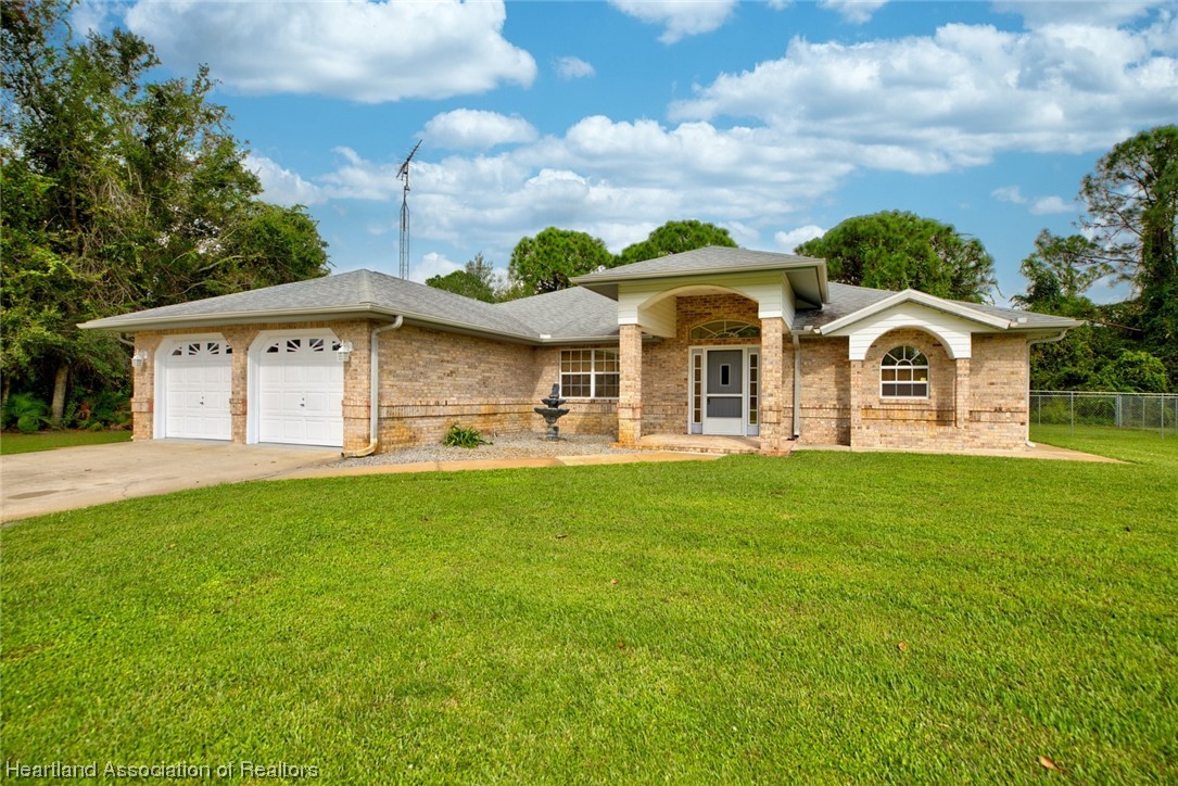 5745 Thunder Road Sebring, FL 33876 - Photo 1 of 44 Gallery Image 1