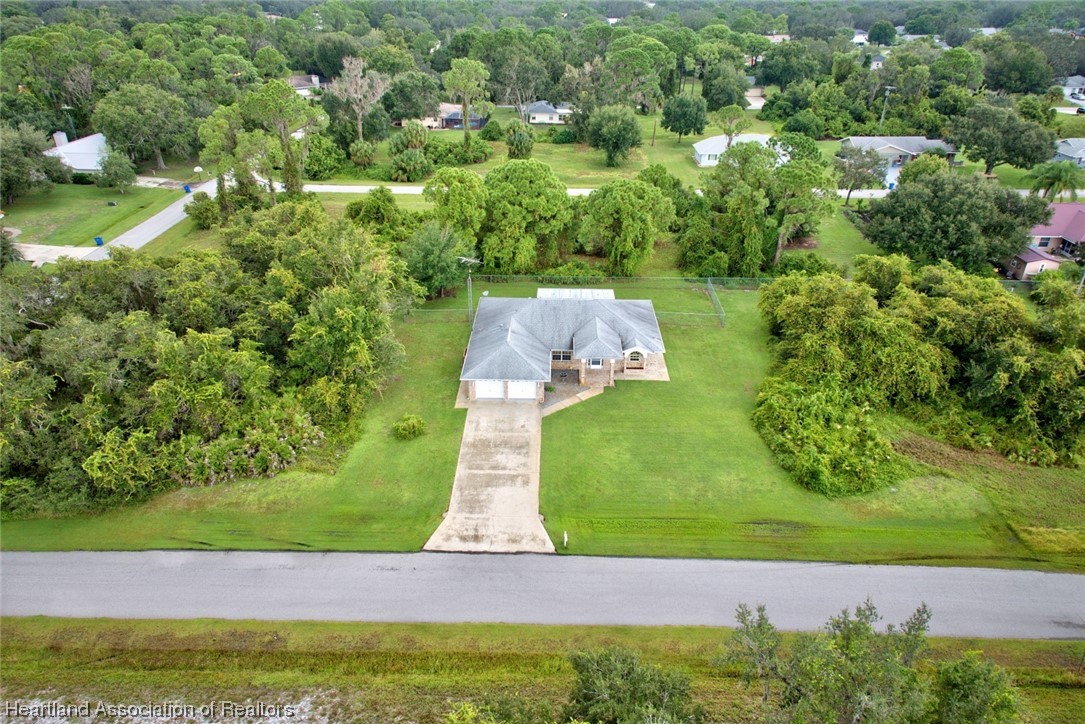 5745 Thunder Road Sebring, FL 33876 - Photo 37 of 44 Gallery Image 37