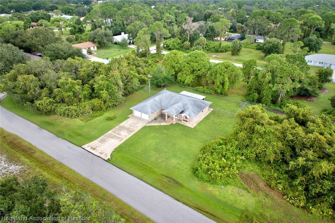 5745 Thunder Road Sebring, FL 33876 - Photo 39 of 44 Gallery Image 39