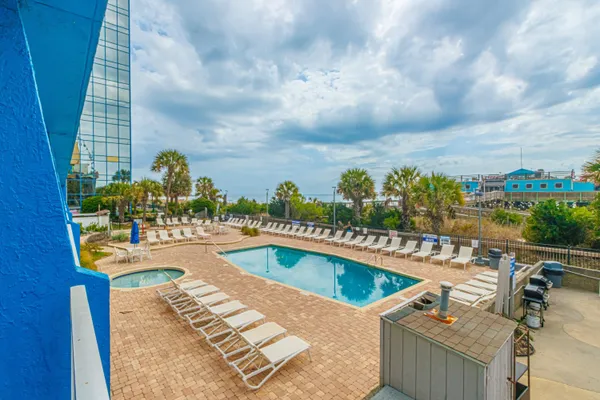 $200,000 | 1304 North Ocean Boulevard, Unit 307, Myrtle Beach, SC 29577