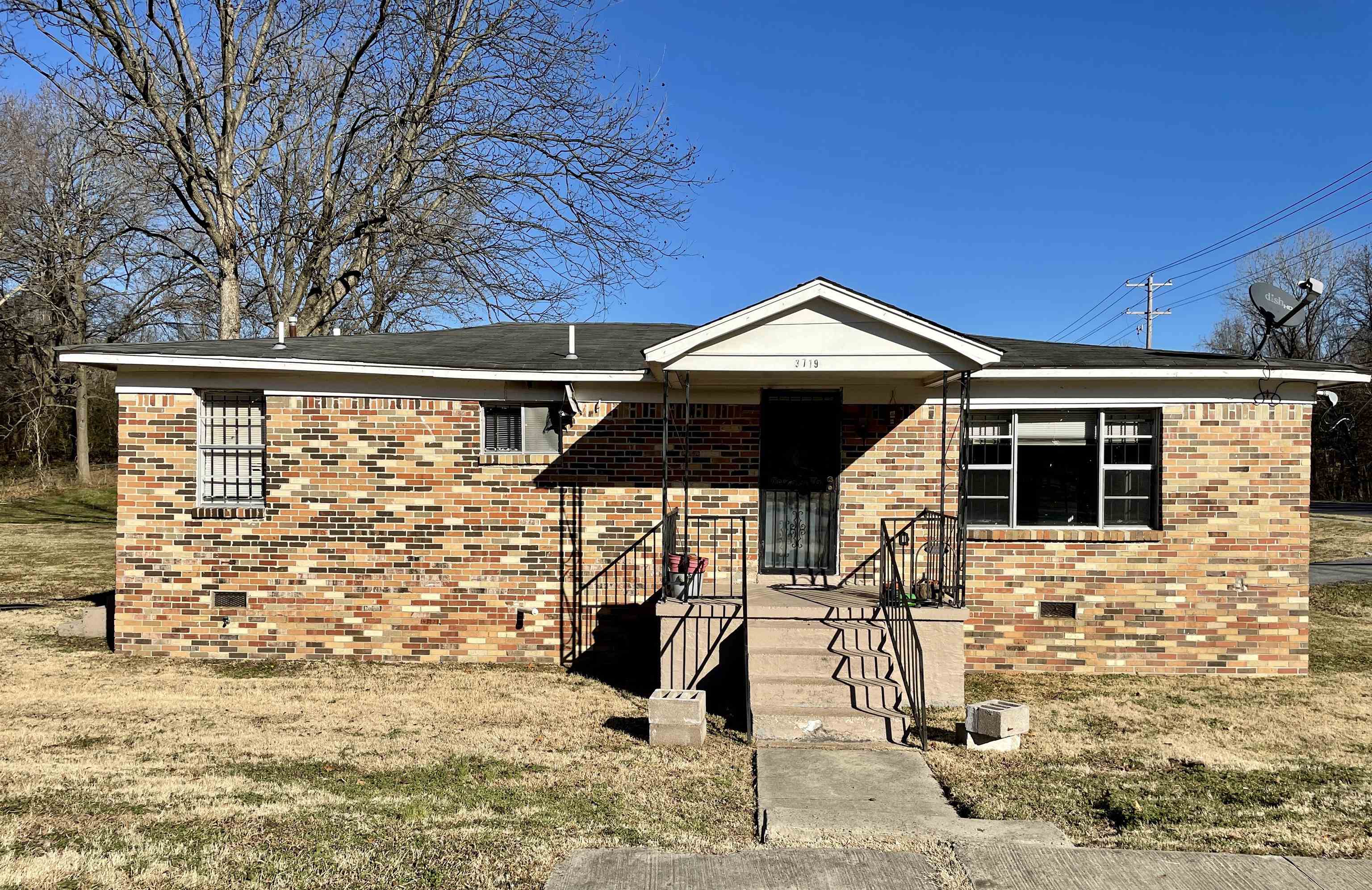 3719 Weaver Road Memphis, TN 38109 - Photo 1 of 5 Gallery Image 1