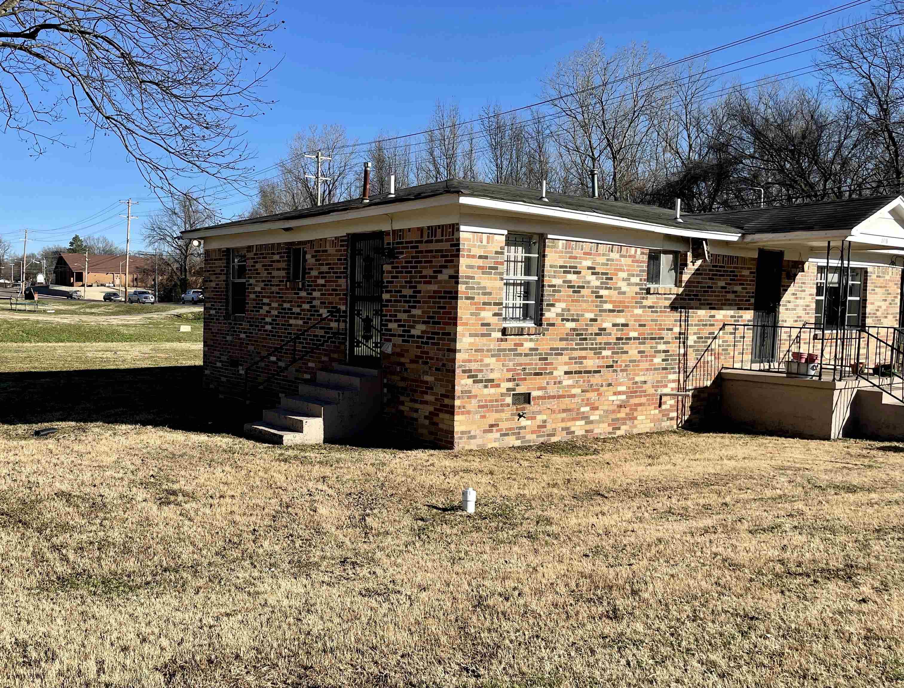 3719 Weaver Road Memphis, TN 38109 - Photo 3 of 5 Gallery Image 3