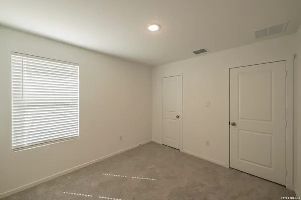 $2,400 | 287 Bailey Bluff, San Antonio, TX 78253