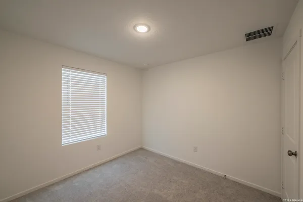 $2,400 | 287 Bailey Bluff, San Antonio, TX 78253