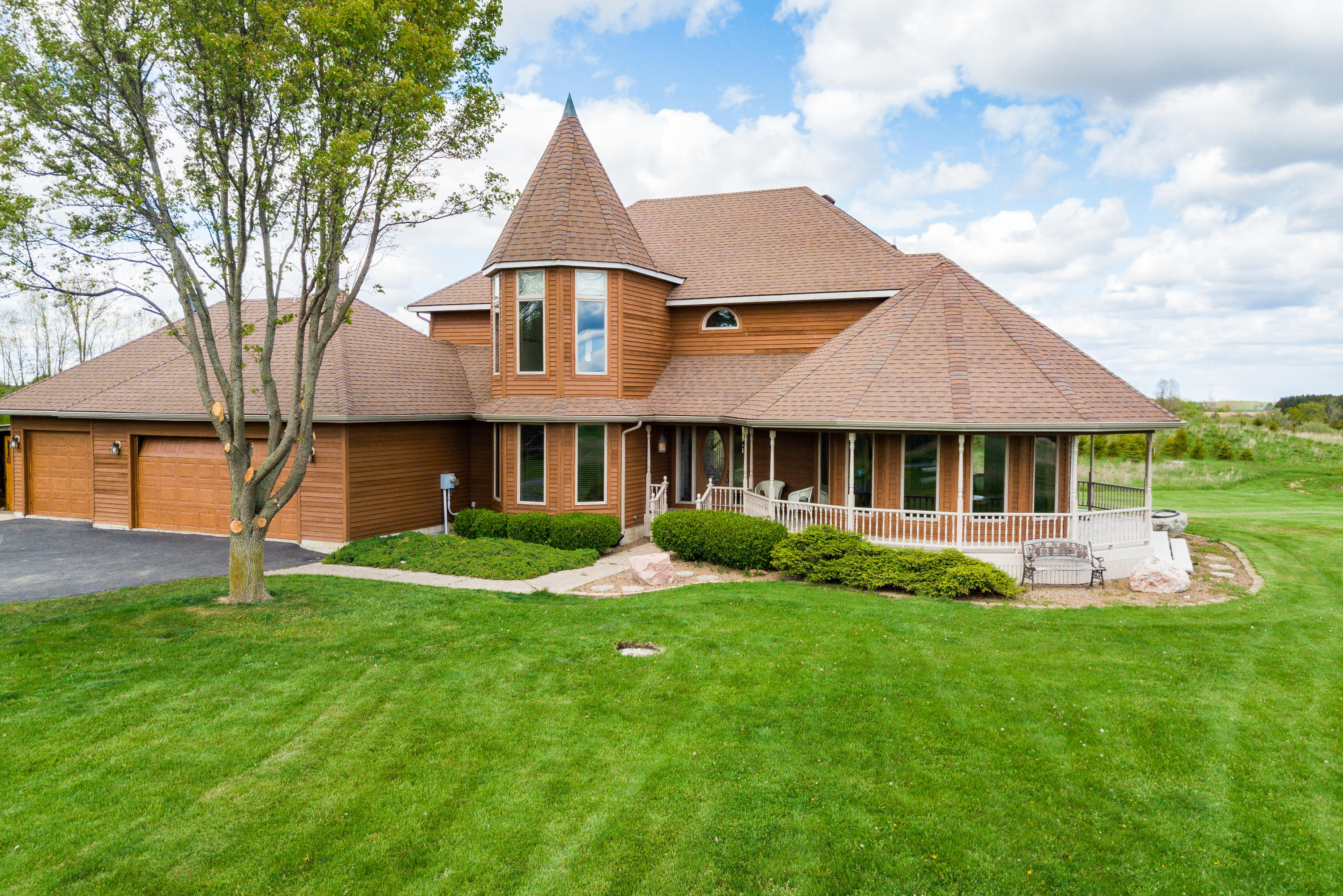 10115 South Smith Road Perrinton, MI 48871 - Photo 1 of 51 2
