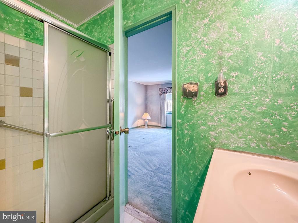 44303-00 Delaire Landing Road, Unit 303 Philadelphia, PA 19114 - Photo 21 of 47