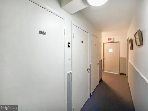 $1,480 | 44303-00 Delaire Landing Road, Unit 303, Philadelphia, PA 19114