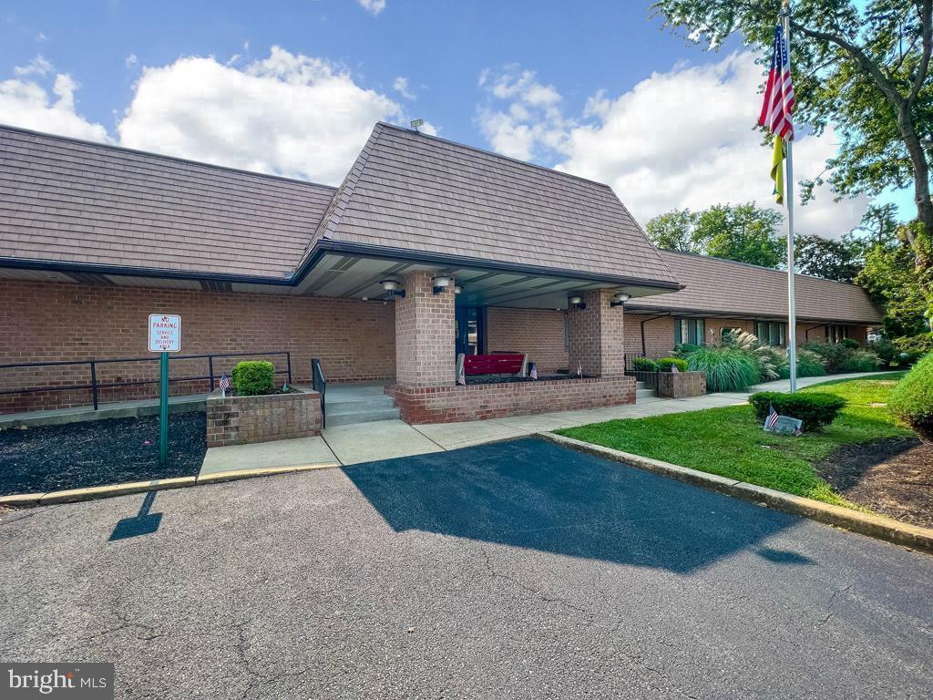 44303-00 Delaire Landing Road, Unit 303 Philadelphia, PA 19114 - Photo 28 of 47