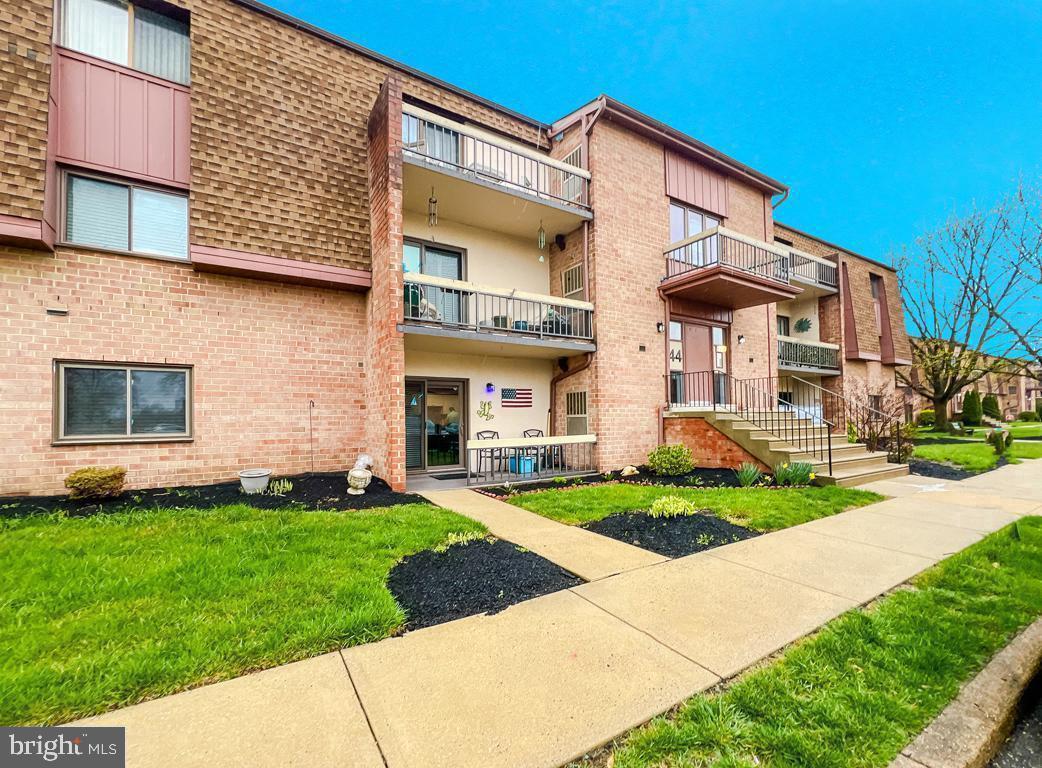 44303-00 Delaire Landing Road, Unit 303 Philadelphia, PA 19114 - Photo 3 of 47